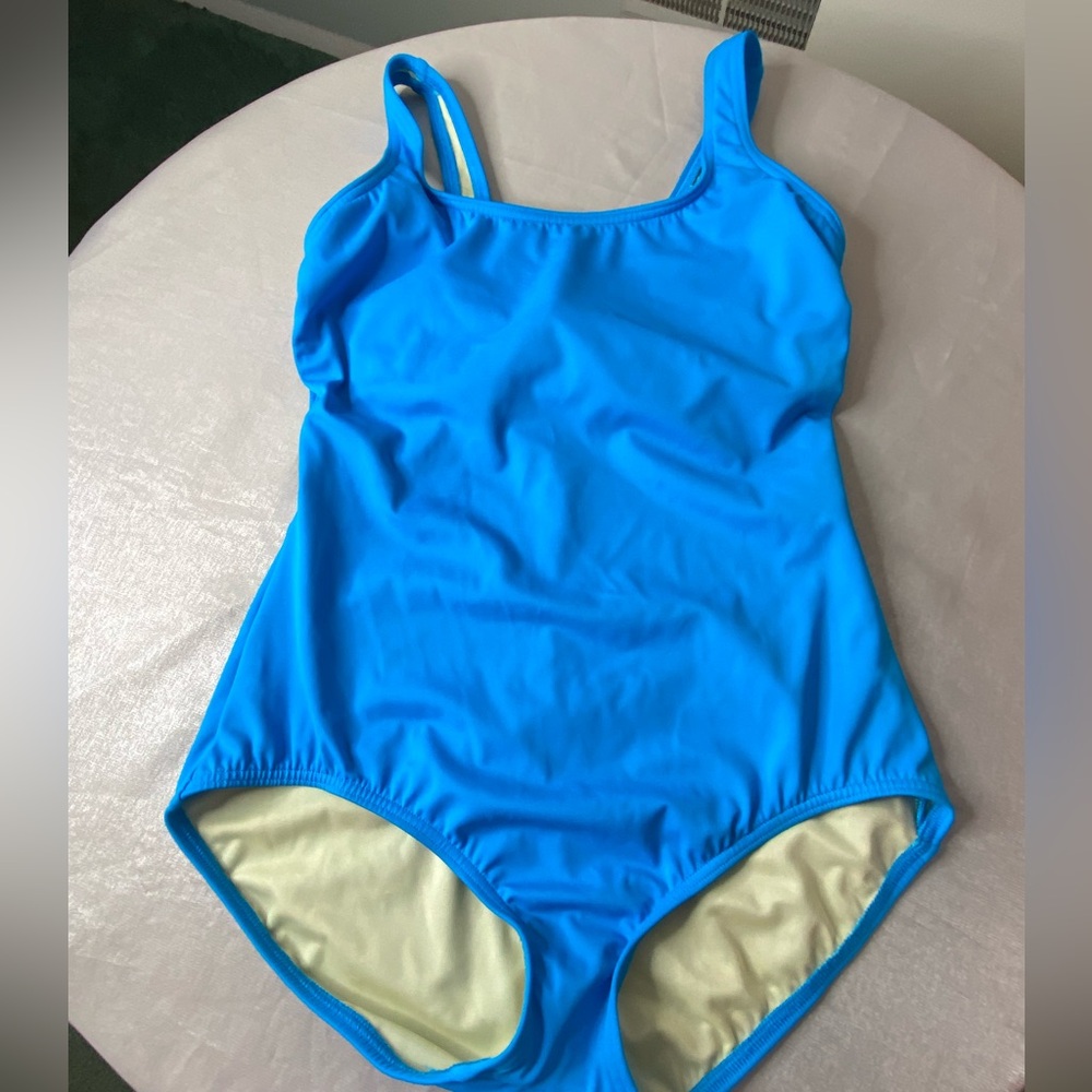 Lands End One piece Blue swimsuit. Wired bust, bunched accents. NWOT. Size 10. - Picture 7 of 11